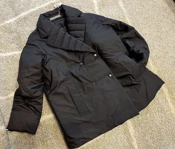 Theory luxe 띠어리 럭스 디자인 숏코트 7만 새상품
