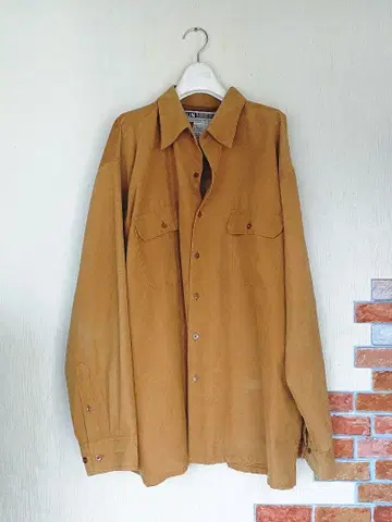 [ 세일 중 ] 하나뿐인 긴팔 스웨이드 아트 셔츠