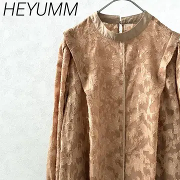 HEYUMM 자카드 블라우스 크루넥 볼륨 소매 루즈핏 비침