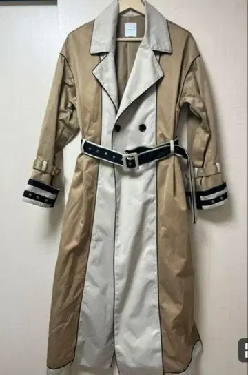 [Ameri Vintage] 베이지 화이트 나일론 트렌치코트