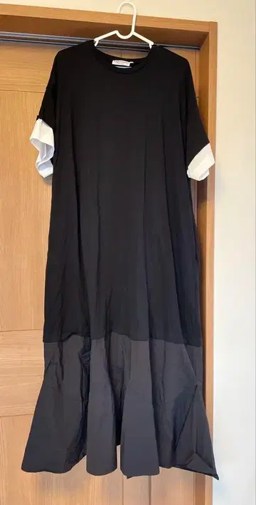 nagonstans 나곤스탠스 반팔 원피스 S 블랙 x 화이트