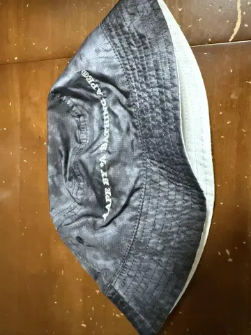APE 버킷햇