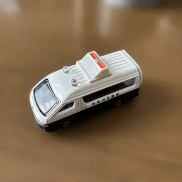 토미카 도요타 하이에이스 사고 처리 자동차