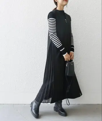 완판템 SHIPS any 저리 멜톤 사이드 플리츠 원피스 블랙