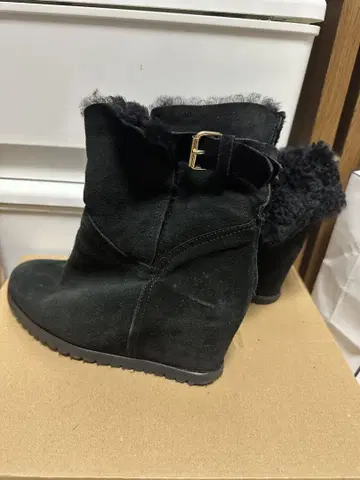 FABIO RUSCONI 퍼 달린 블랙 스웨이드 웨지 부츠