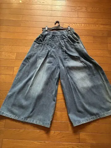 청바지 밑단 폭 넓은 롱