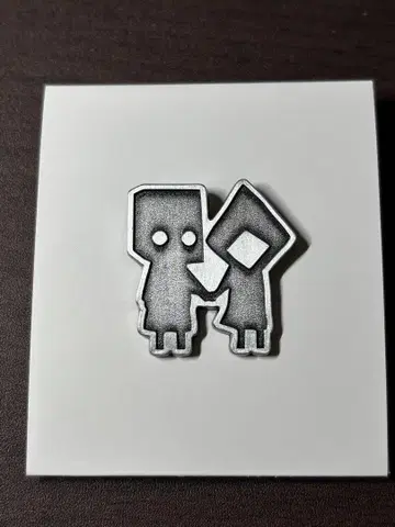 리틀 나이트메어 로손 한정판 핀 배지 식스&모노