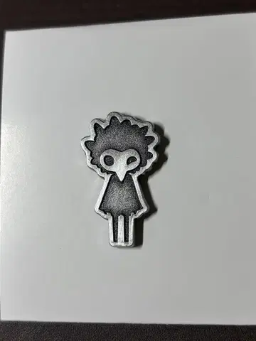 리틀 나이트메어 로손 한정판 핀 배지 로우