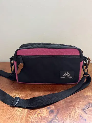 레어품 그레고리 패디드 숄더 파우치 복각 바이컬러 애니멀 무늬