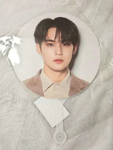 SEVENTEEN INCOMPLETE 민규 부채