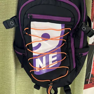 CUNE 백팩 새상품급