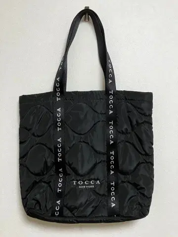 TOCCA 블랙 퀼팅 토트백
