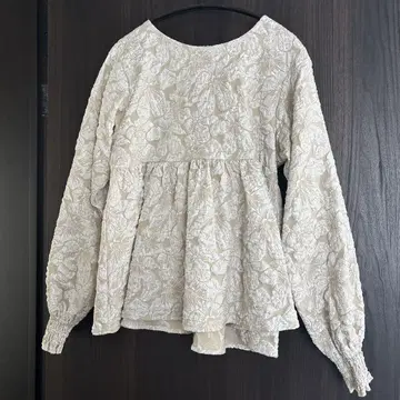 셔츠 블라우스 플라워 자카드 페플럼 상의