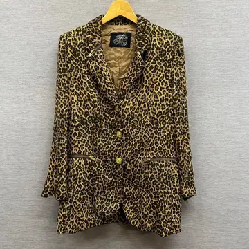 이타리야 이탈리아 자켓 레오파드 무늬 지퍼 디자인