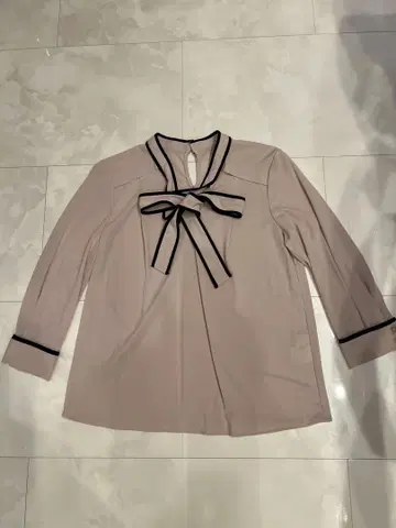 JILL STUART 블라우스