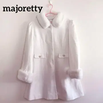 majoretty 퍼 달린 코트 화이트 흰색 양산형 지뢰계