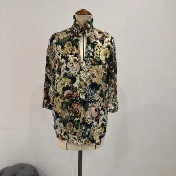 꽃무늬 반소매 오픈 카라 셔츠 ZARA