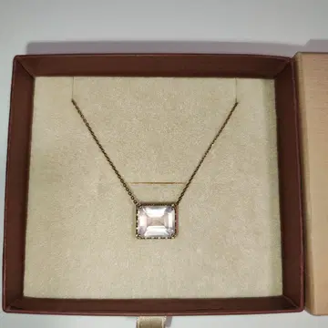 Her lip to Self-Love Necklace 목걸이