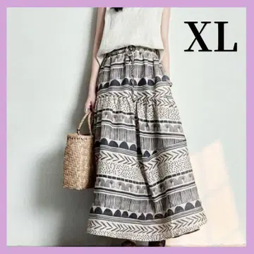[ 인기 상품 ] XL 플레어 스커트 블랙 패턴 롱 스커트