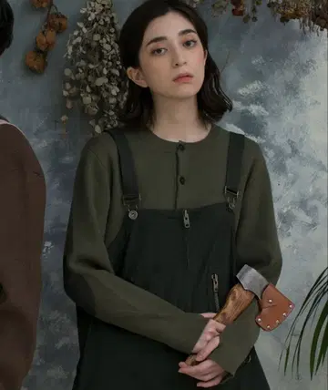 스모어 S'more 헨리 넥 커맨드 스웨터