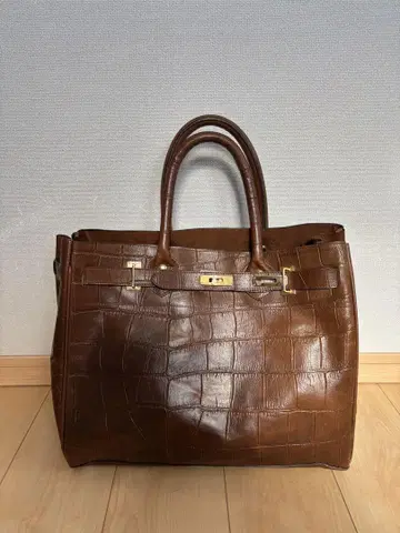시타 파란티카 라빠르망 별주 카우 레더 토트백