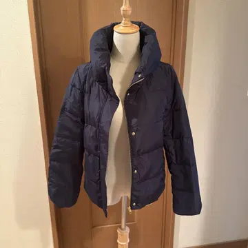 네이비 다운 자켓 숏 기장