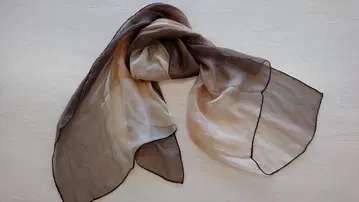 새상품급 레리안 이탈리아제 실크 스톨 그라데이션 다용도 브라운