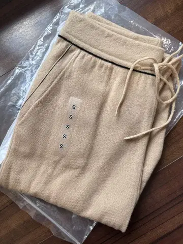 캐시미어 100% 베이지 이지 팬츠 S 사이즈