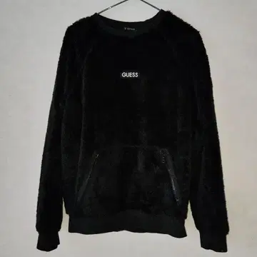 GUESS 블랙 플리스 트레이닝복