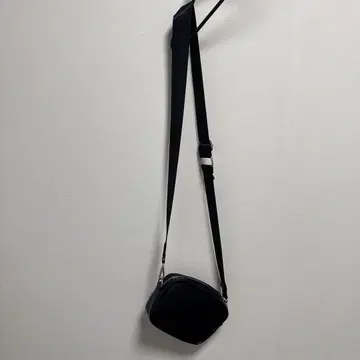 블랙 숄더백 합성 피혁