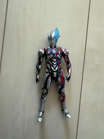 최종 가격 인하 피규아트 울트라맨 블레이저 & 옵션 부품