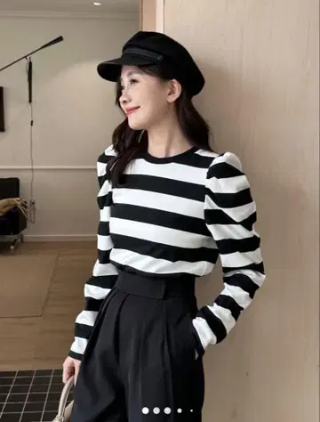 BIRTHDAY BASH 벌스데이 바쉬 퍼프 숄더 탑 보더 M