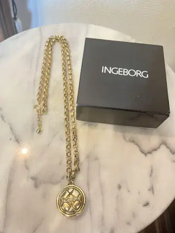 새상품급 INGEBORG 골드 펜던트 목걸이