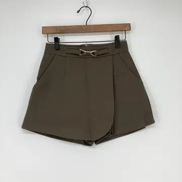 MOKISS 카키 숏팬츠 S 사이즈