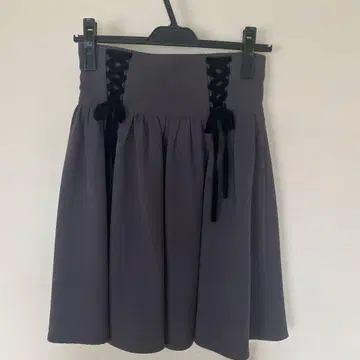 Ank Rouge 그레이 플레어 스커트