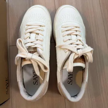 SAYE M89-04 아이보리 스니커즈 38