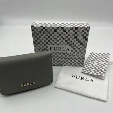 FURLA 삼단 접이식 지갑