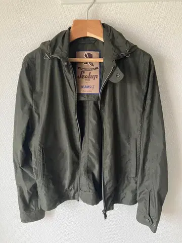 Sealup 올리브 그린 후드 부착 자켓