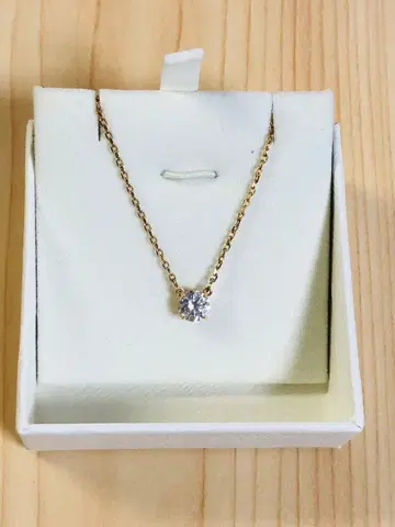 스와로브스키 Swarovski Attract Round 펜던트