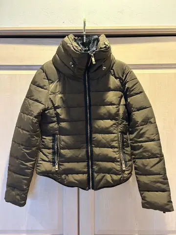ZARA BASIC 브라운 패딩 자켓 핏감 있음