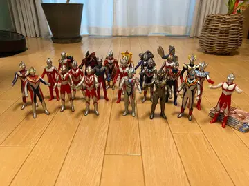 울트라맨 피규어 세트 28체 벨리알 지드 발탄 성인 외