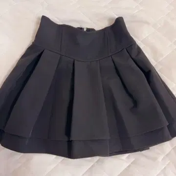 미셸 마카롱 슬림 레그 스커트 S 사이즈 블랙