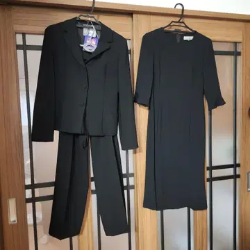 새상품급 예복 블랙스 슈트 3세트 클리닝 완료