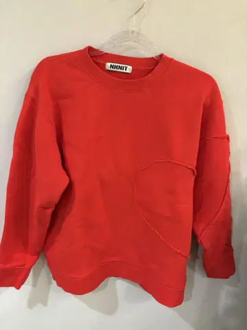 nknit 하트 맨투맨