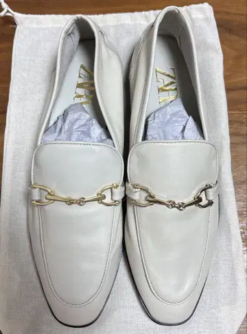 ZARA 리얼 가죽 로퍼 모카신 39