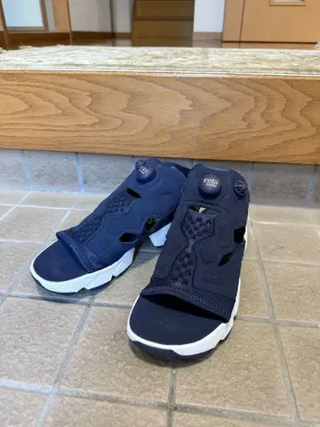 Reebok 스포츠 샌들 네이비 US4