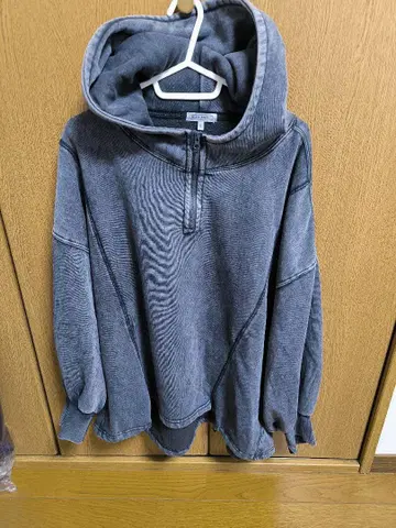 니코앤드 그레이 플리스 후드 부착 후드티
