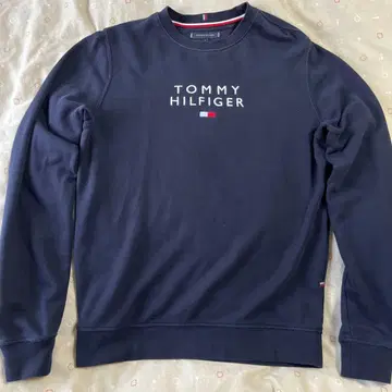 타미힐피거 네이비 맨투맨 트레이닝복 [새상품급]