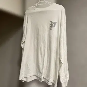 화이트 스톤 장식 긴팔 티셔츠