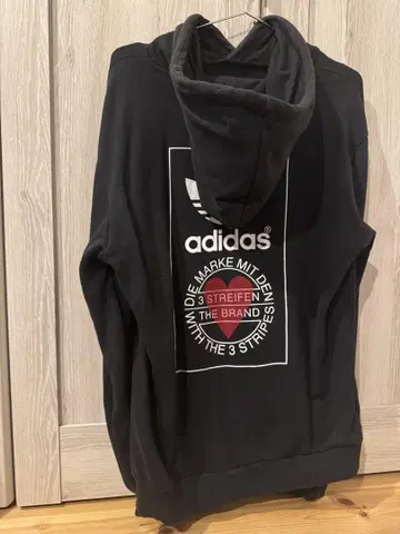 adidas 블랙 후드 부착 후드티 발렌타인 한정판